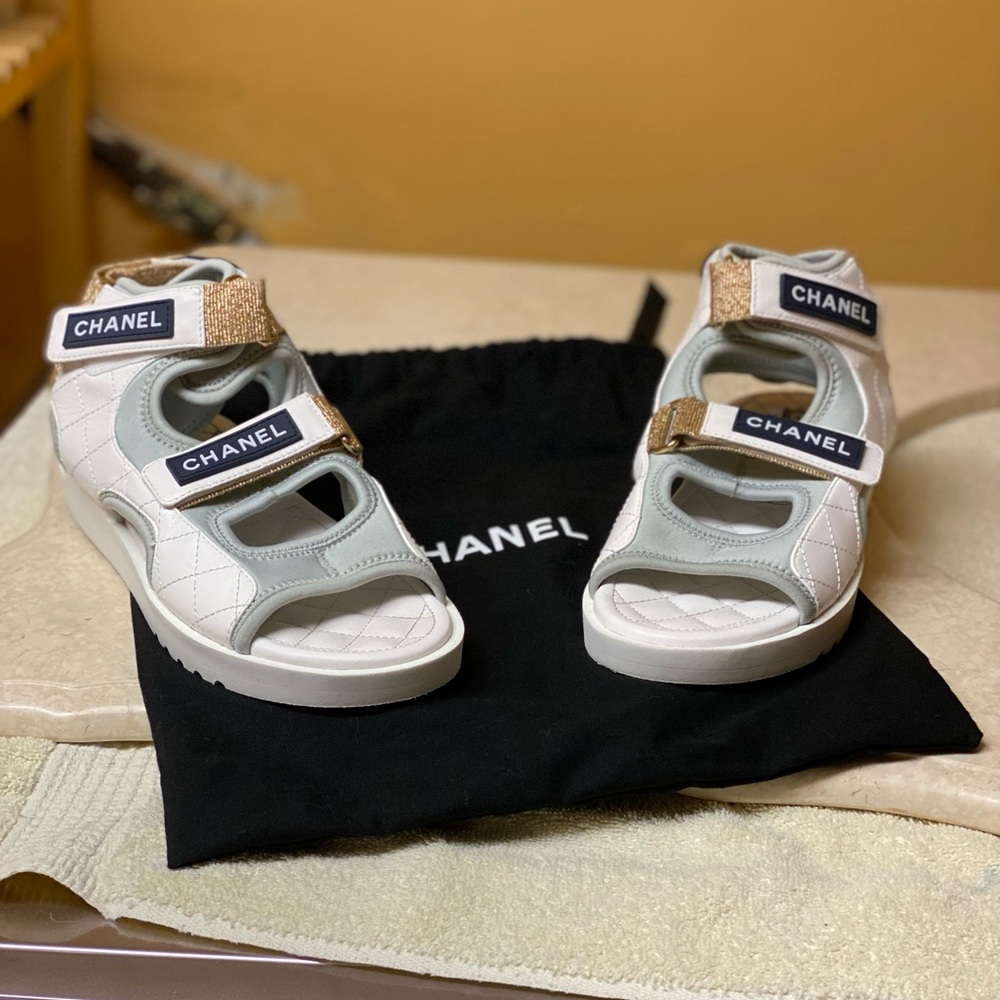 CHANEL WHITE LEATHER SANDAL SIZE 36 UK 5-5.5 US